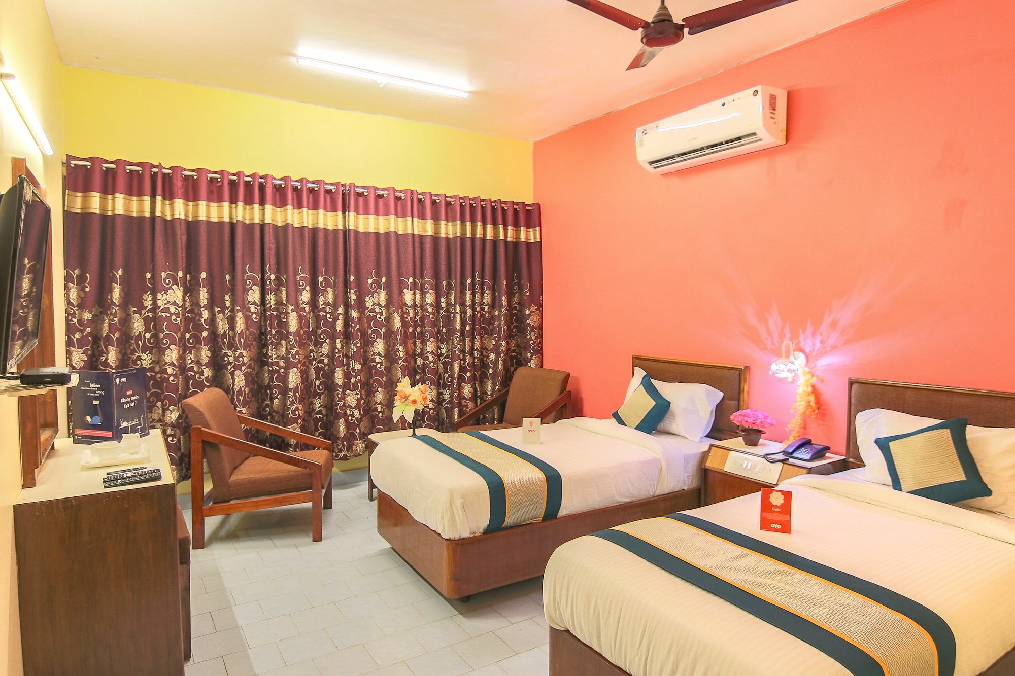 Oyo 10709 Hotel Sbt Visakhapatnam Exterior foto